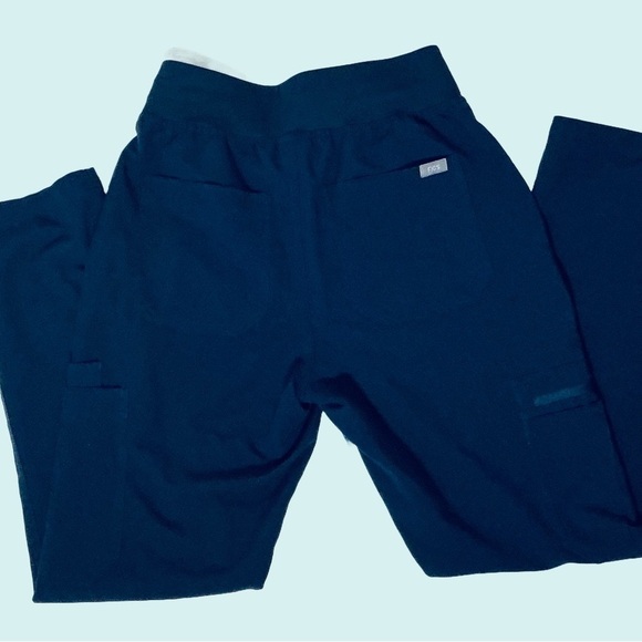 Figs YOLA Navy Skinny Scrub Pants XS/Petite - Picture 3 of 4